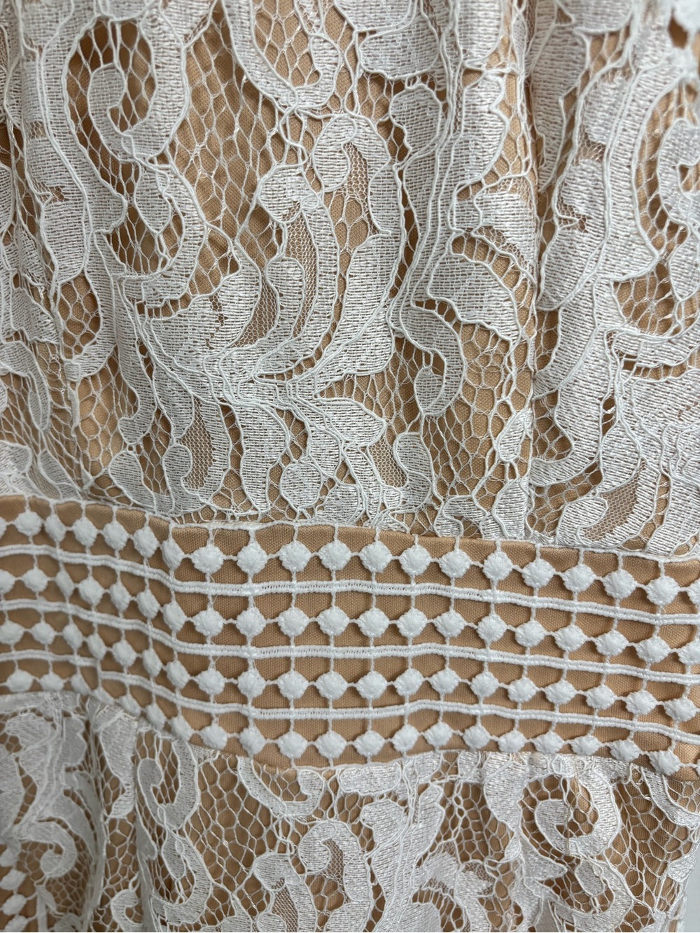 PrettyLittleThing White Lace Nude Illusion Halter Neck Bodycon Dress UK 6 / US 2 - Picture 4 of 5
